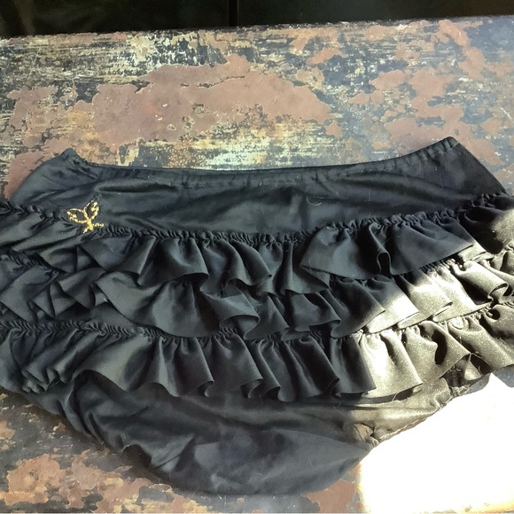 Retro Style Ruffled Bottoms - Picture 3 of 5